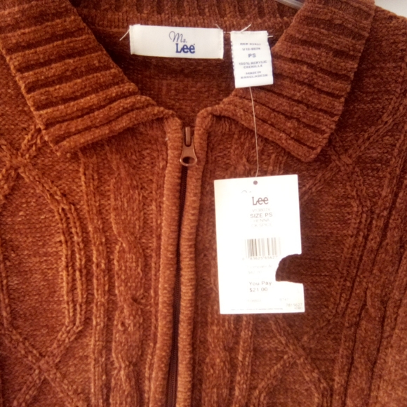 Sweater - Picture 4 of 5